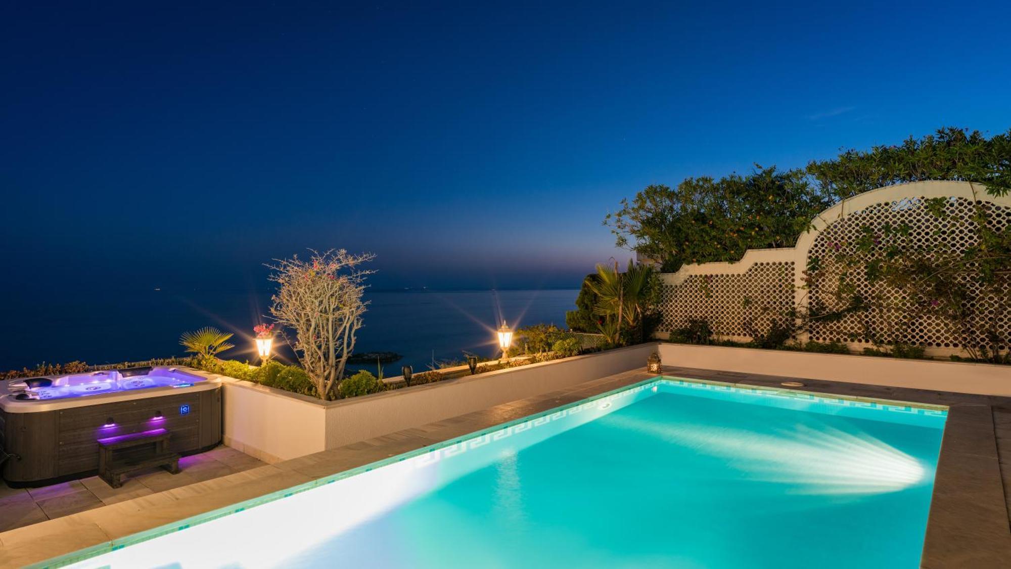Sky Villa *